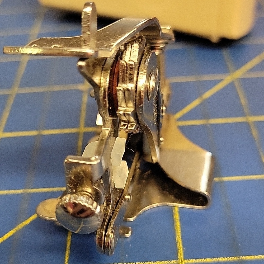 Vintage Ruffler by Singer Attachment - Picture 5 of 10